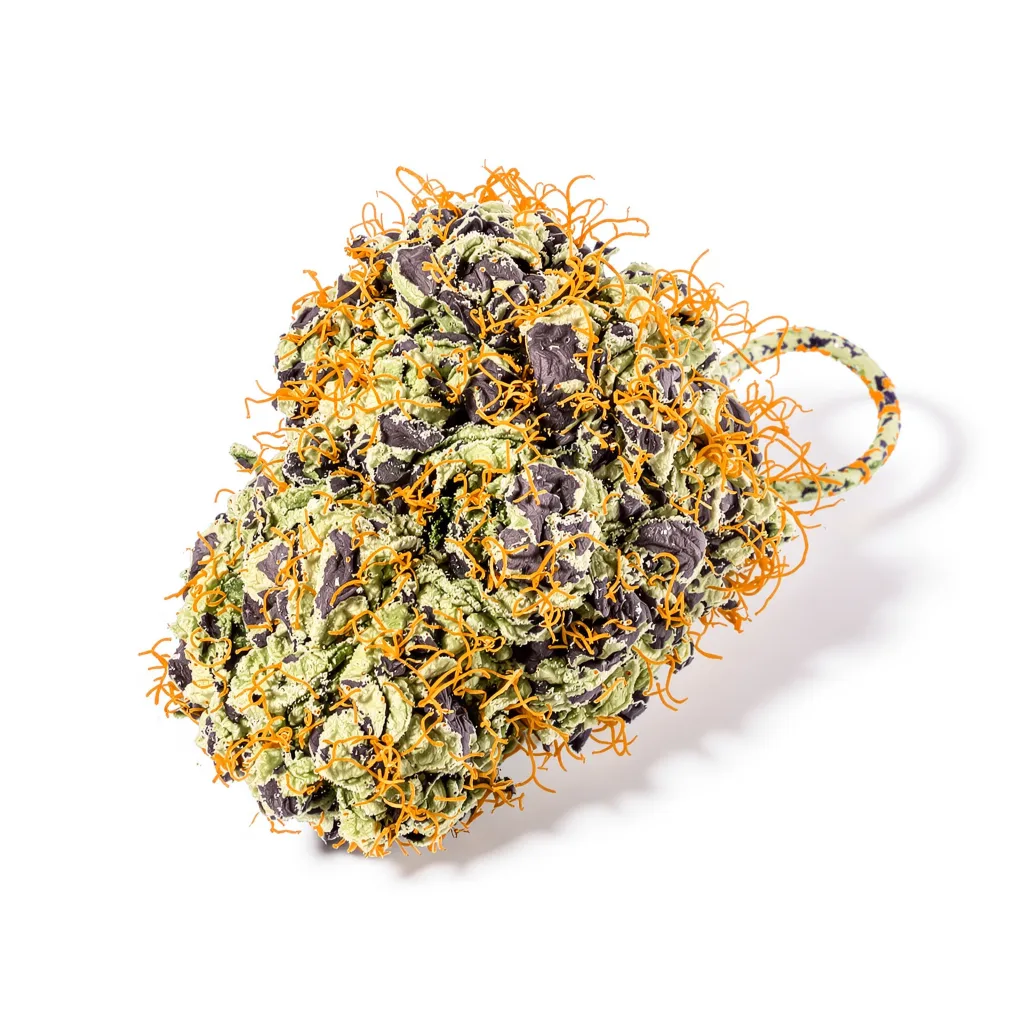 Blue Monster 76% indica / 24% sativa — flor con tricomas visibles