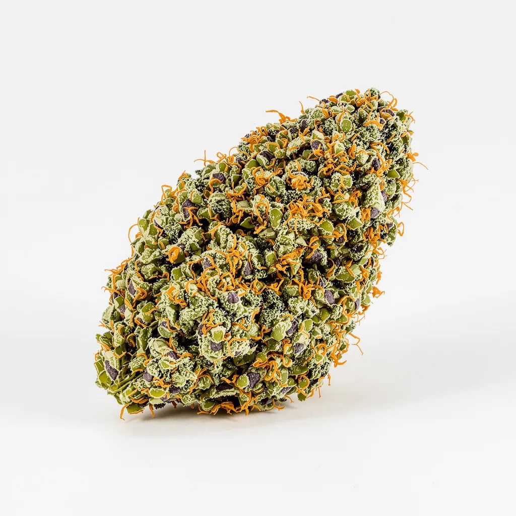Maui Pineapple Chunk 41% indica / 59% sativa — flor con tricomas visibles